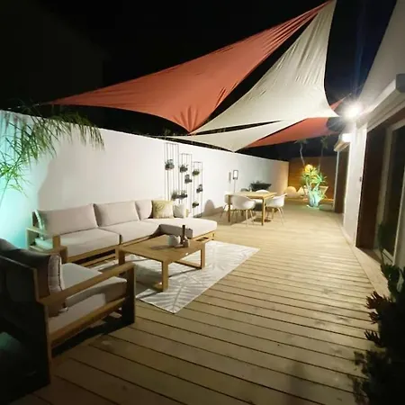 Mini Independante A 350m De La