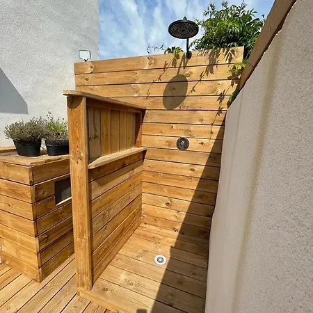 Mini Independante A 350m De La * Lucciana (Corsica)