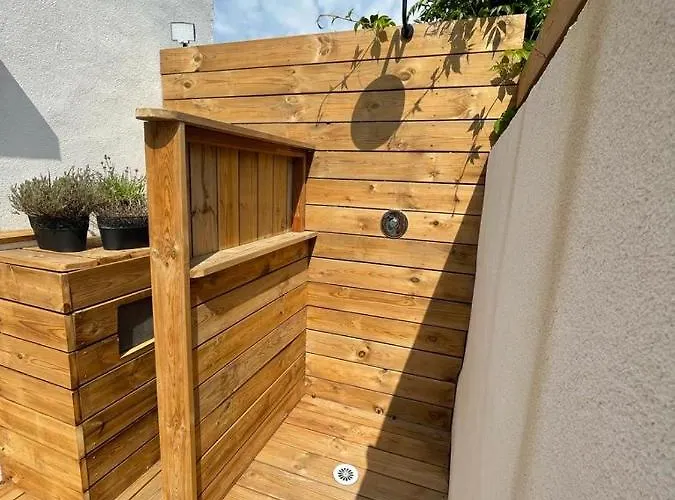 Mini Independante A 350m De La * Lucciana (Corsica)